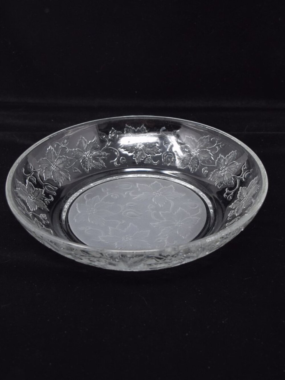 Princess House Fantasia Individual Pasta Bowl 8.5 in Clear Glass Embossed Floral - Picture 10 of 11